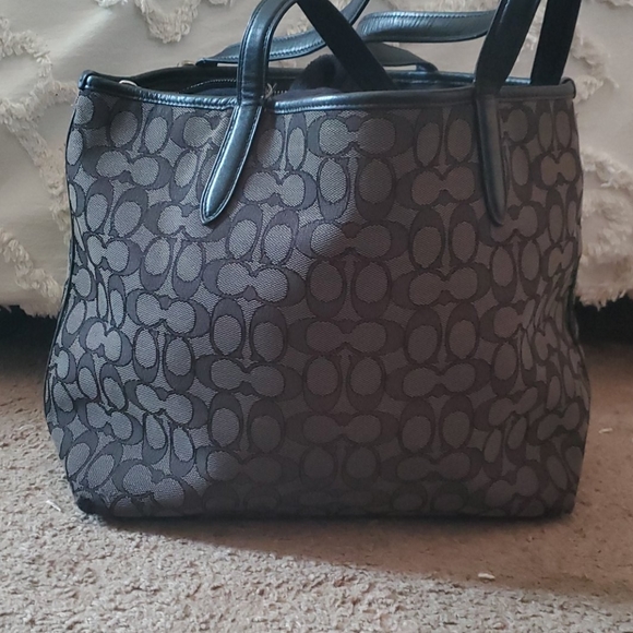Coach bag - Picture 2 of 5